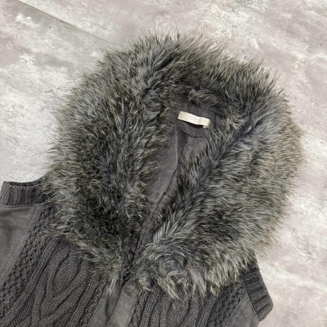 Fur Trim Knitted Vest
