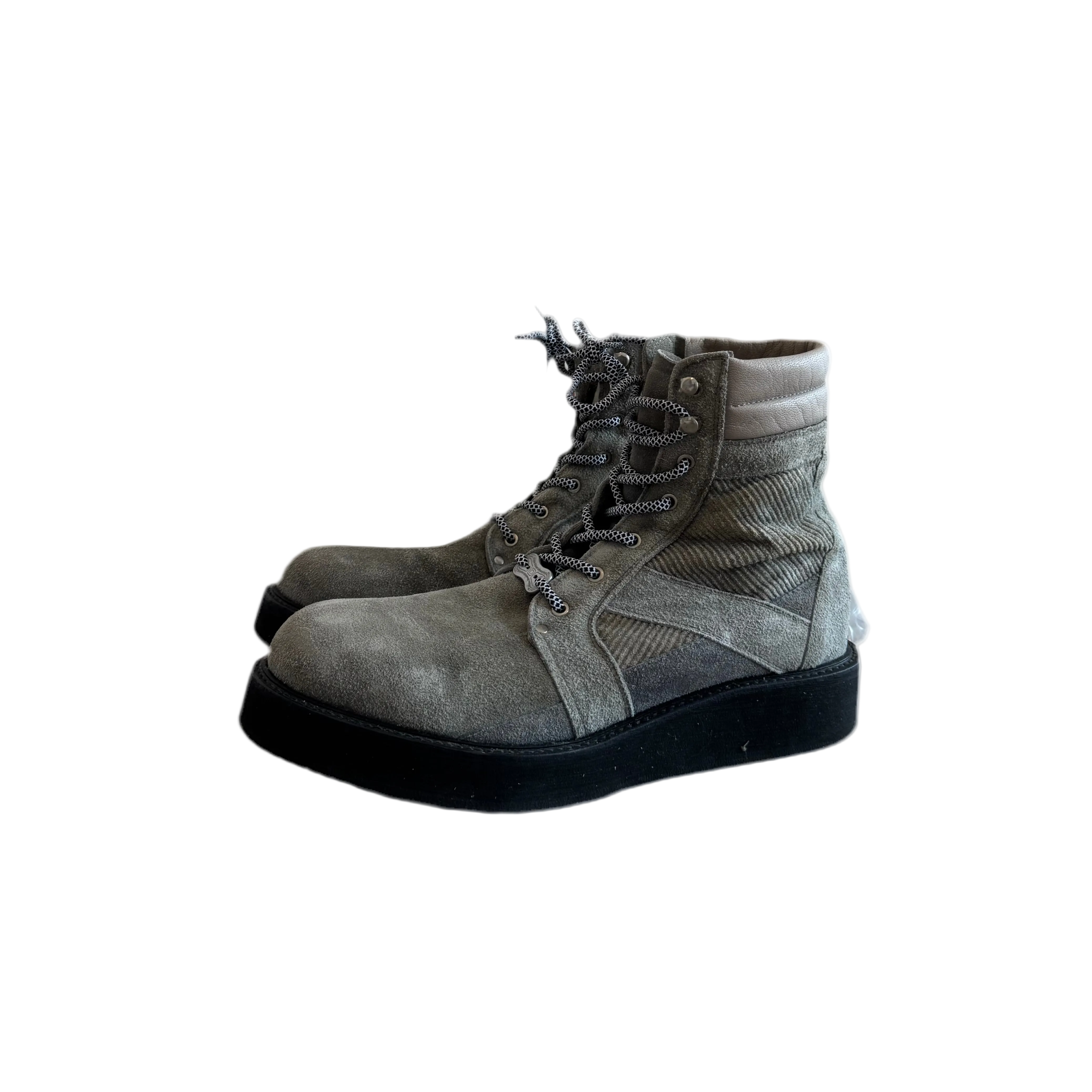 White Mountaineering hiking boots
