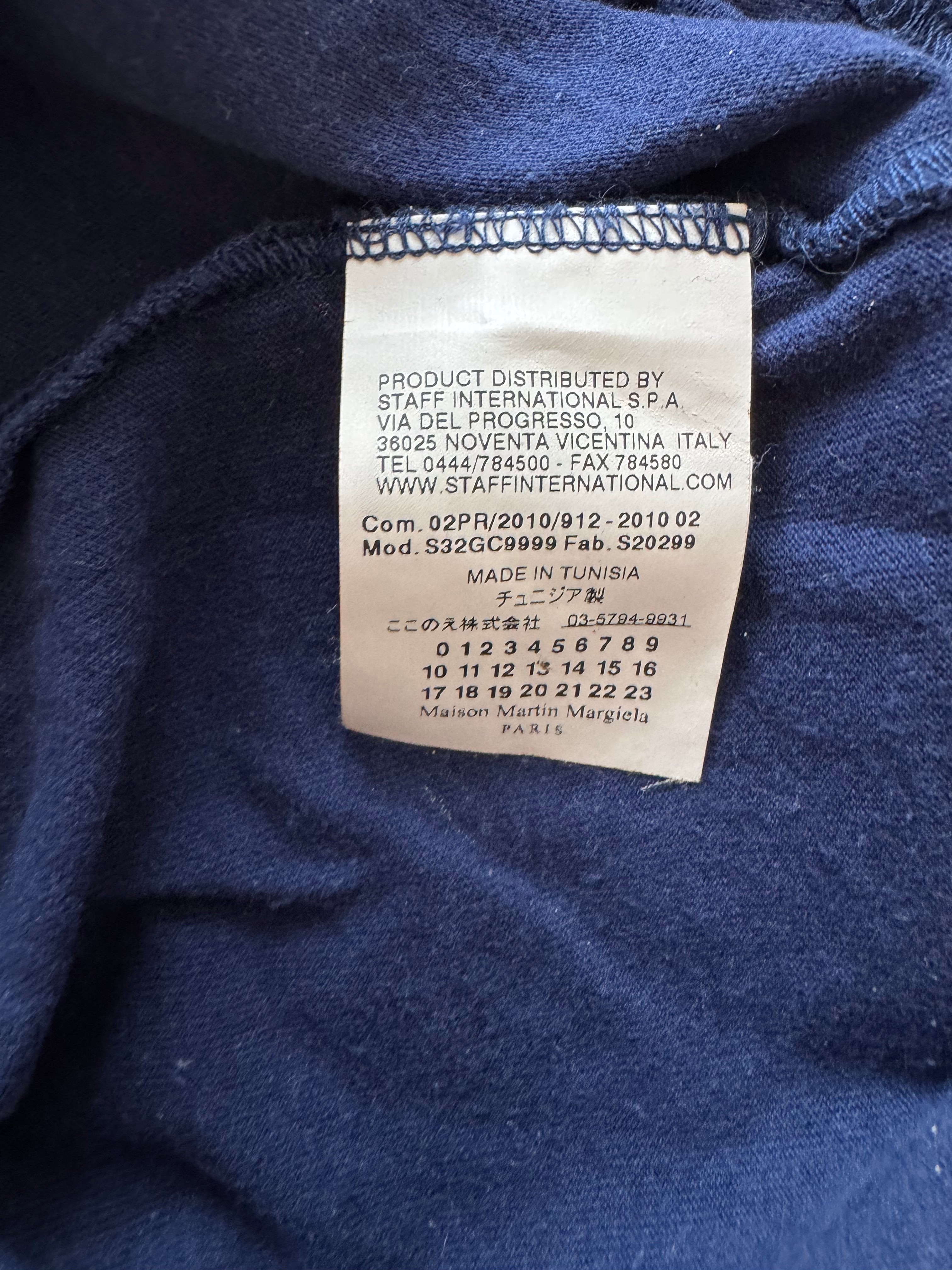 Martin Margiela ‘Aids Awareness’ V neck tee